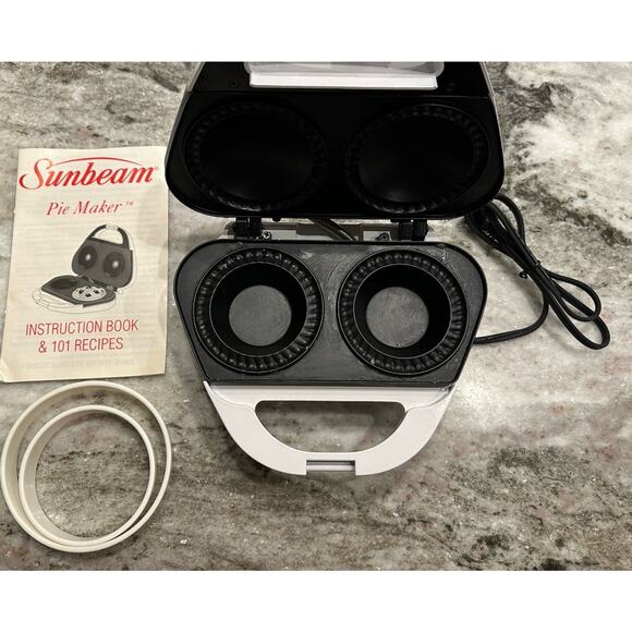 1993 Sunbeam Oster Mini Pie Maker Model 4805 Box Recipes Pie Rings - Picture 4 of 6